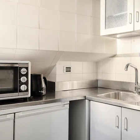 Brera - Bright And Cosy 2 Bedrooms Apt- Via Solferino * Mediolan