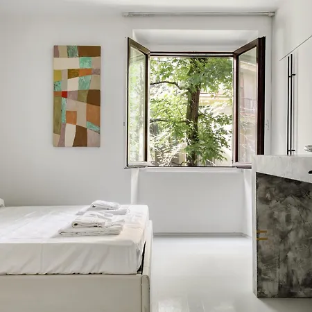 Brera - Bright And Cosy 2 Bedrooms Apt- Via Solferino Milaan